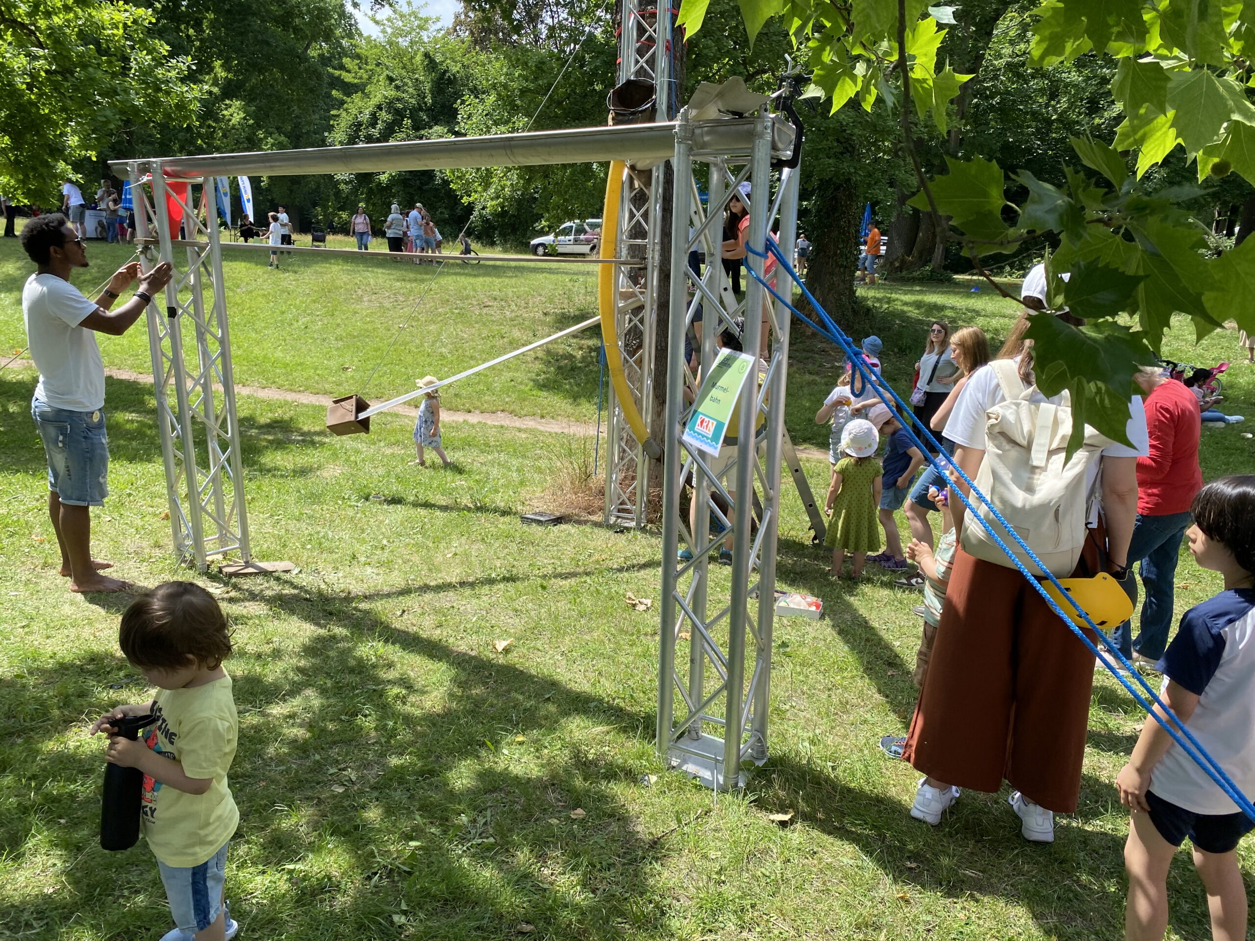 Die Murmelbahn bei der Kinderolympiade